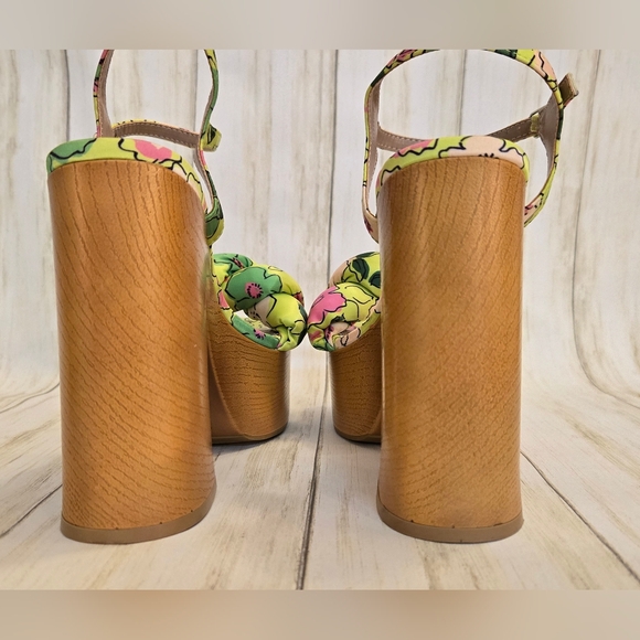 BETSY JOHNSON Floral Green and Pink Platform Heels - Picture 7 of 14